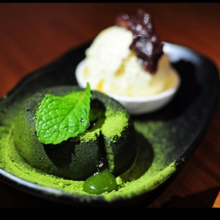 Matcha Lava Cake with Vanilla ice cream and azuki red bean - Jalan Besar / Babette Restaurant & Bar (Jalan Besar)|Singapore