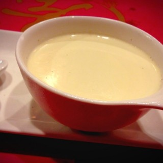 麻辣奶凍 Panna Cotta with Sichuan Pepper - 位於銅鑼灣的渝酸辣粉 (銅鑼灣) | 香港