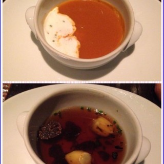 Lobster Bisque & Wild mushroom and truffle soup - ใน灣仔 จากร้านGrand Hyatt Steakhouse (灣仔)|ฮ่องกง