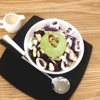 Red Bean Patbingsu - Chinatown's Cafe Insa-Dong (Chinatown)|Singapore