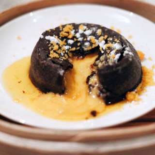 Golden Custard Lava Cake - dari Five & Dime Eatery (River Valley) di River Valley |Singapura