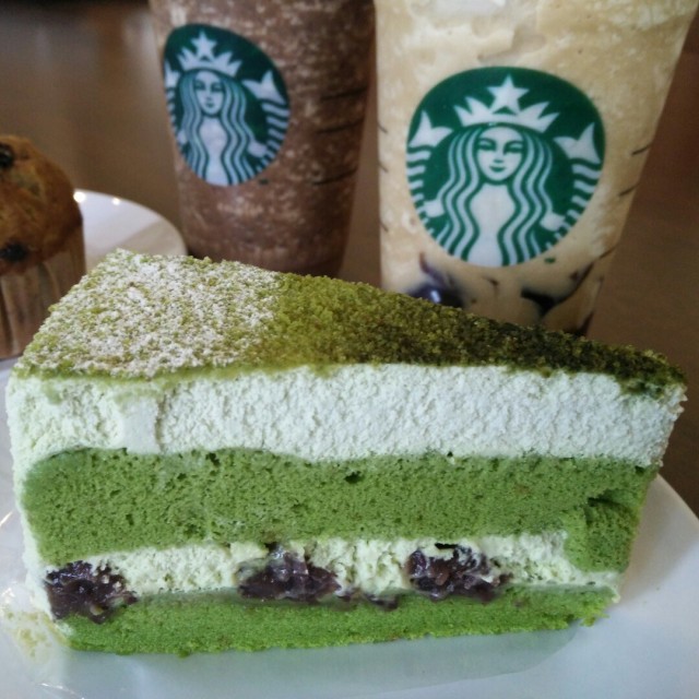 ผลการค้นหารูปภาพสำหรับ เค้กชาเขียว สตาร์บัค