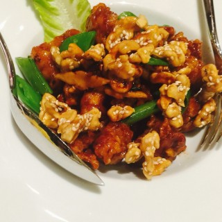 Wok Fried Chicken with Walnut and Hoisin Sauce - Parañaque's Crystal Dragon - Crown Towers Manila (Parañaque)|Metro Manila