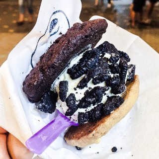 banana rum ice cream sandwiches - 位於旺角的Stacks (旺角) | 香港