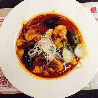 Red devil soup pasta - 位於City Hall的Mad For Garlic (City Hall) | 新加坡