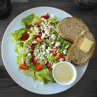 strawberry and romain salad - Sanur / Warung Kecil (Sanur)|Bali