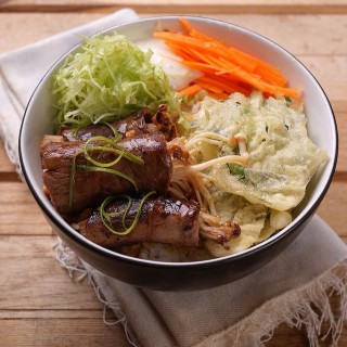 Enoki gyumaki don - Gatot Subroto / Bowlicious (Gatot Subroto)|Bandung