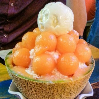 Melon Bingsu - Sengkang / Chicken Up (Sengkang)|Singapore