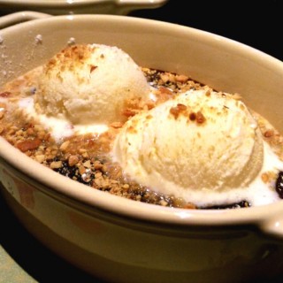 Chocolate Souffle Cake with Vanilla Ice Cream - Clarke Quay / Boruto (Clarke Quay)|Singapore